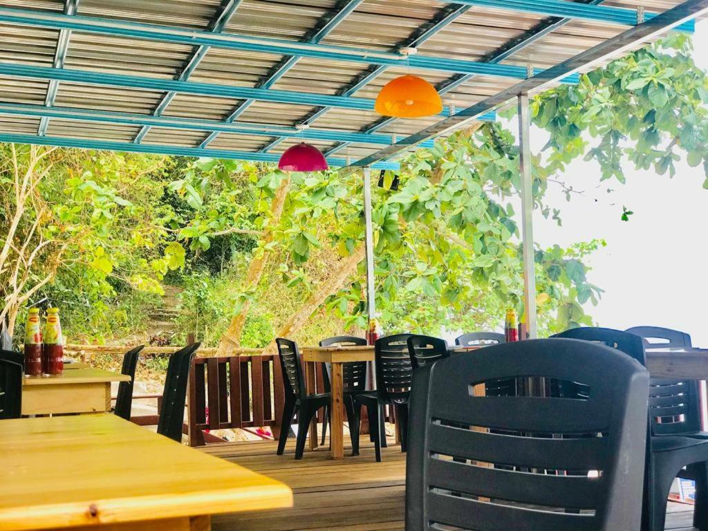 Perhentian Chomel Chalet Ngoại thất bức ảnh